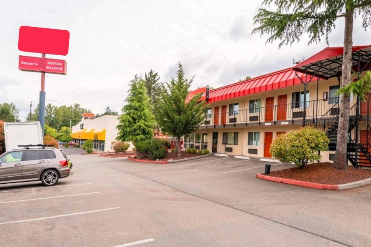 Oyo Hotel Renton Wa Bellevue Bagian luar foto