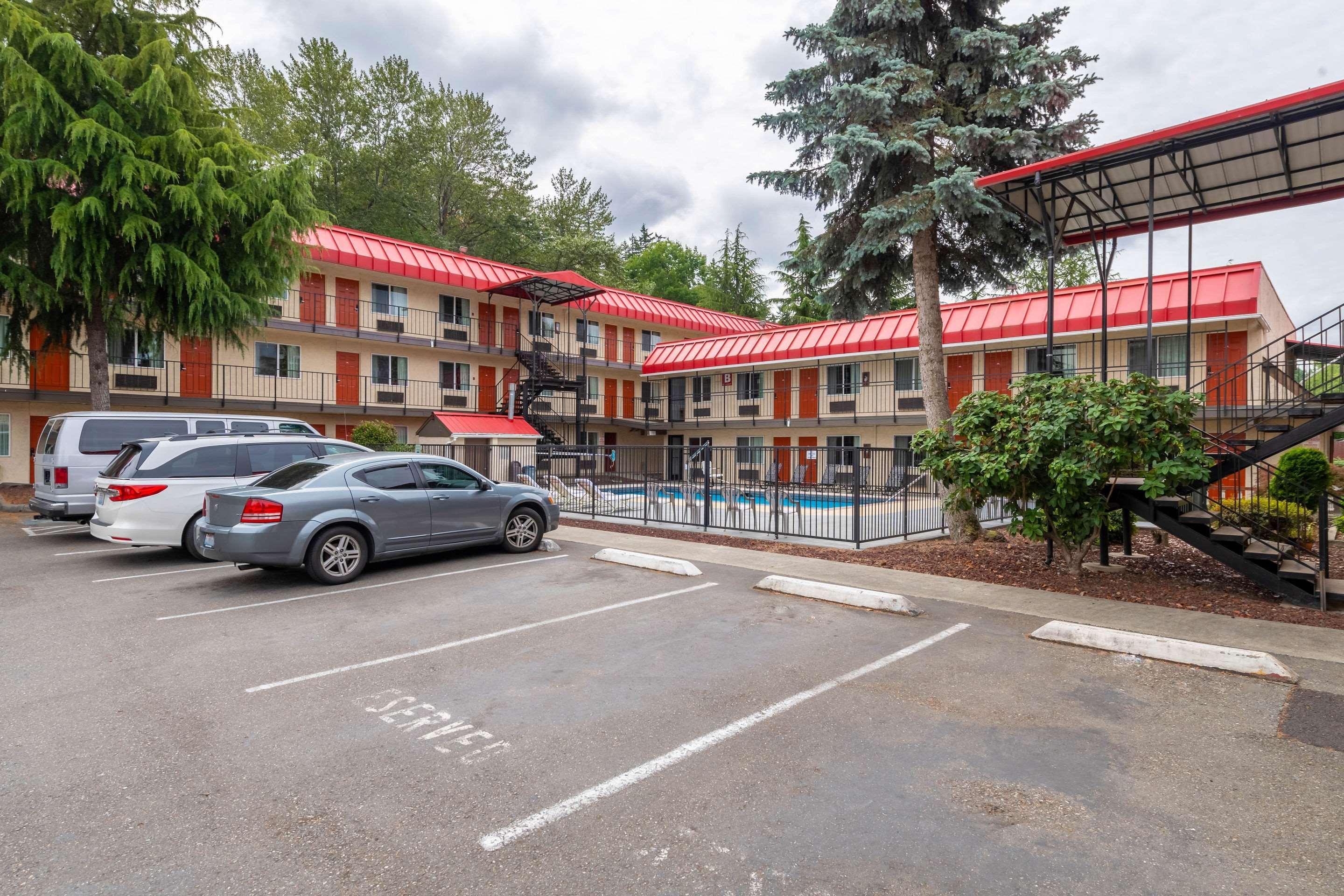 Oyo Hotel Renton Wa Bellevue Bagian luar foto